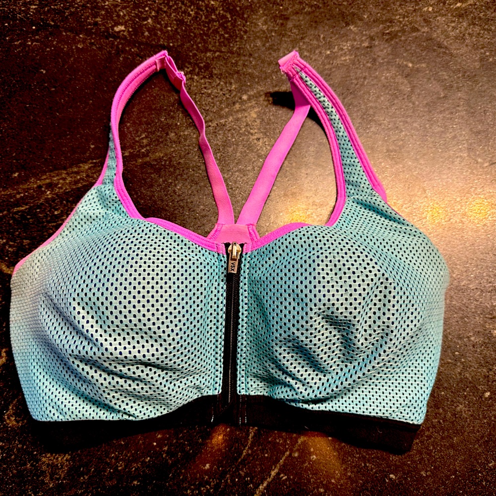 Victoria’s Secret knockout sports bra